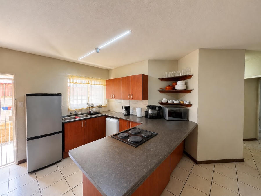2 Bedroom Property for Sale in Rustenburg Central North West